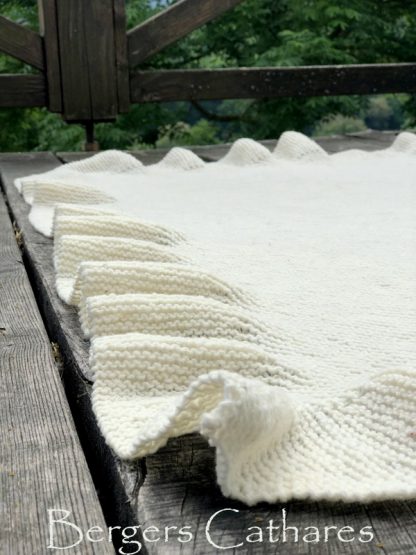 Couverture pour bébé tricotée en laine de France