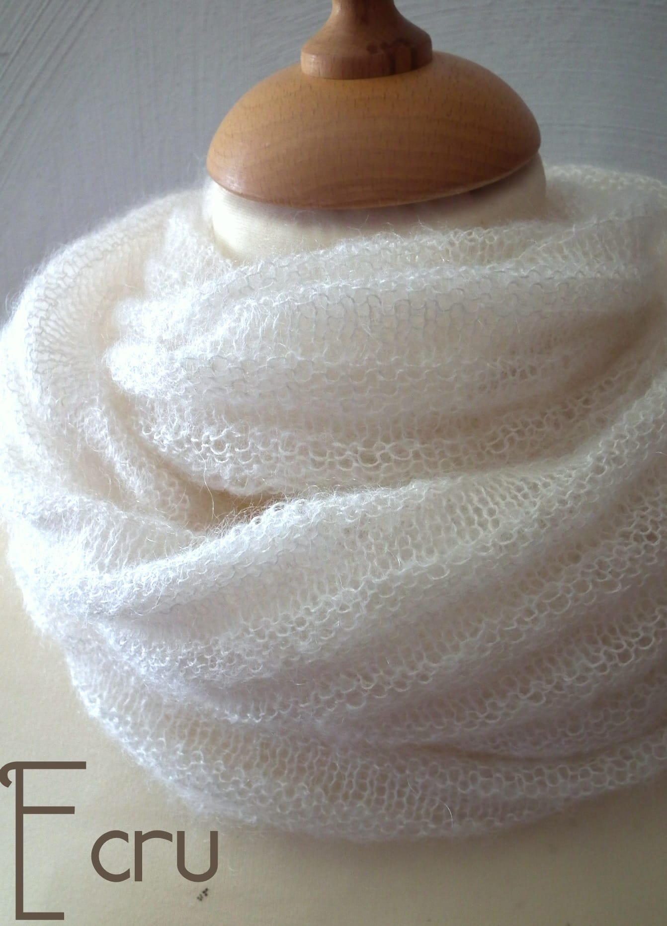 Snood tricoté main en mohair – Bergers Cathares