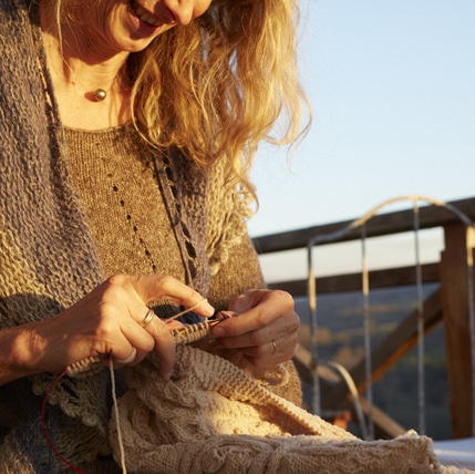 Tricoter du mohair ou de la laine Française, produite dans notre ferme par nos animaux en Ariège